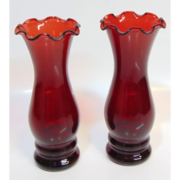 ruby red vintage vase | Accents | Vintage Ruby Red Teardrop Scalloped ...